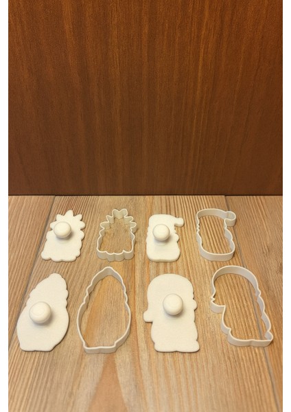 Yılbaşı Noel Kurabiye Kalıbı Seti 4’lü – Noel Baba, Geyik, Kardan Adam ve Cüce fiyatları