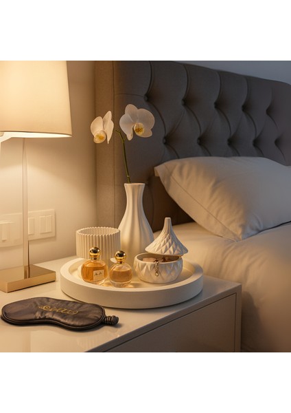 Modern Beyaz Dekoratif Set – 4 Parçalı Minimalist Tasarım