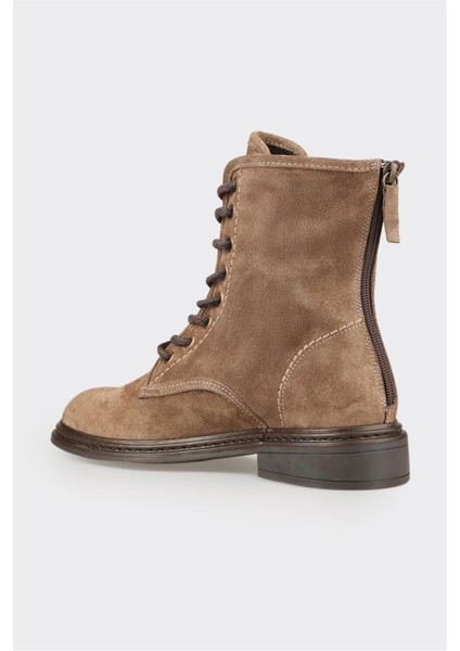 Bej Deri Kadın Günlük Bot modelleri