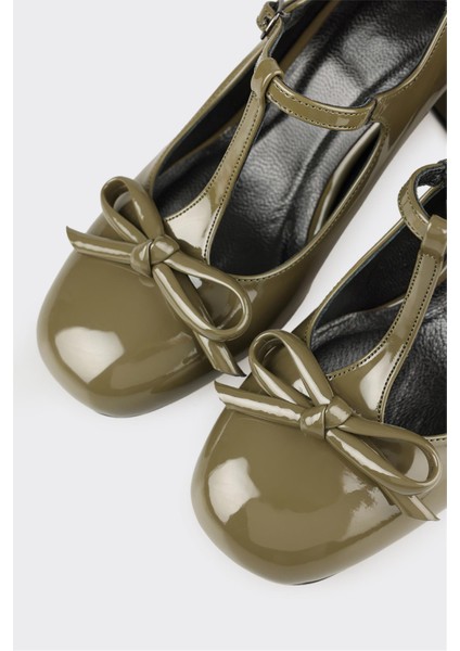 Yeşil Kadın Orta Topuk Ayakkabı fırsatları