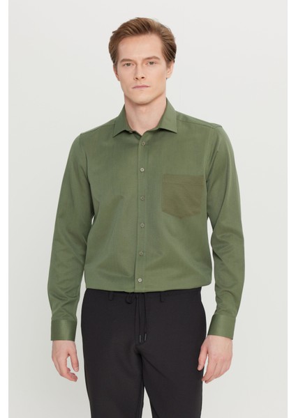 Pamuklu Tailored Slim Fit Dar Kesim Klasik Yaka Armürlü Cepli Gömlek
