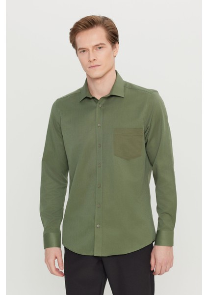 Pamuklu Tailored Slim Fit Dar Kesim Klasik Yaka Armürlü Cepli Gömlek modelleri