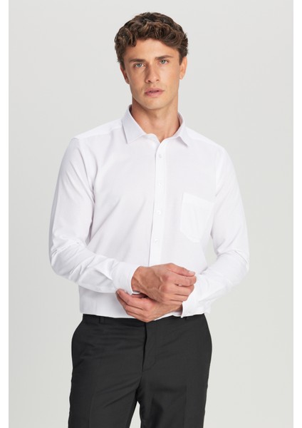 Pamuklu Tailored Slim Fit Dar Kesim Klasik Yaka Armürlü Cepli Gömlek