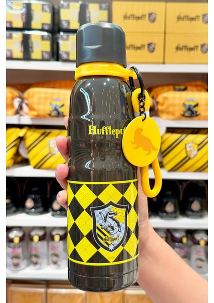 Harry Potter Lisanslı Charmlı Termos 600 ml - Hufflepuff fiyatları