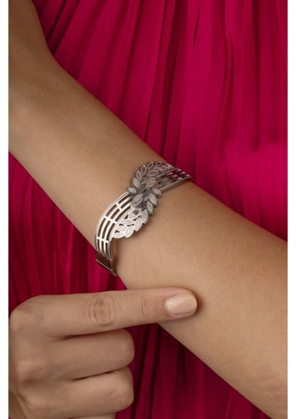 Yaprak Geçişli Beyaz Altın Kaplama Kadın Çelik Kelepçe Bileklik modelleri