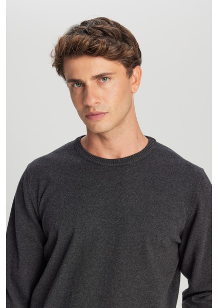 Pamuklu Standart Fit Normal Kesim Bisiklet Yaka Triko Kazak fırsatları