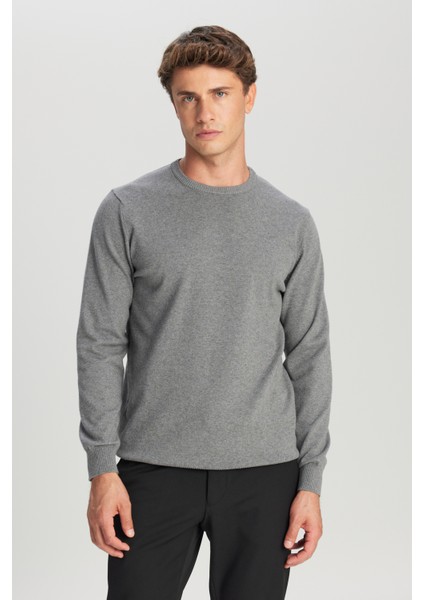 Pamuklu Standart Fit Normal Kesim Bisiklet Yaka Triko Kazak