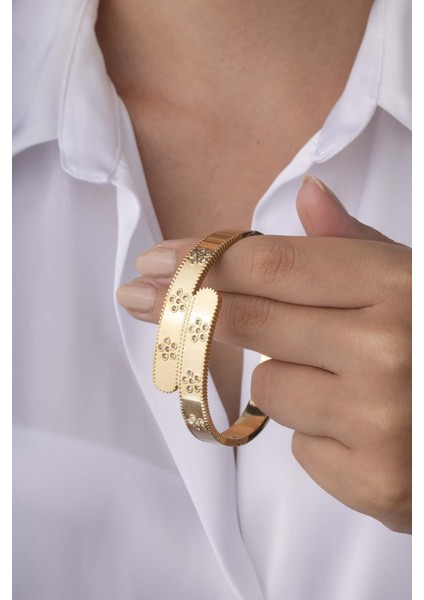 Papatya Işlemeli Altın Kaplama Çift Sıra Çelik Kadın Kelepçe Bileklik modelleri