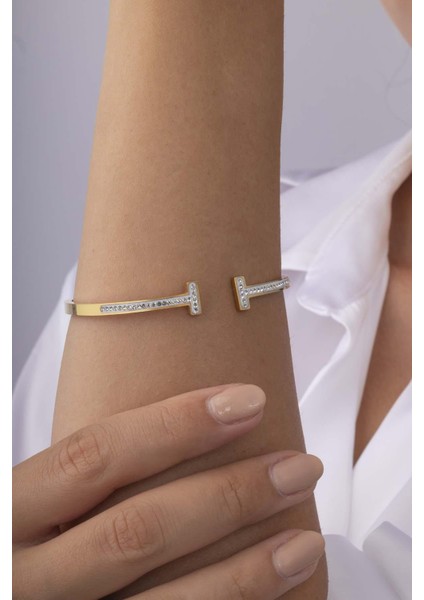 Zirkon Taşlı Tek Sıra Altın Kaplama Kadın Çelik Kelepçe Bielklik