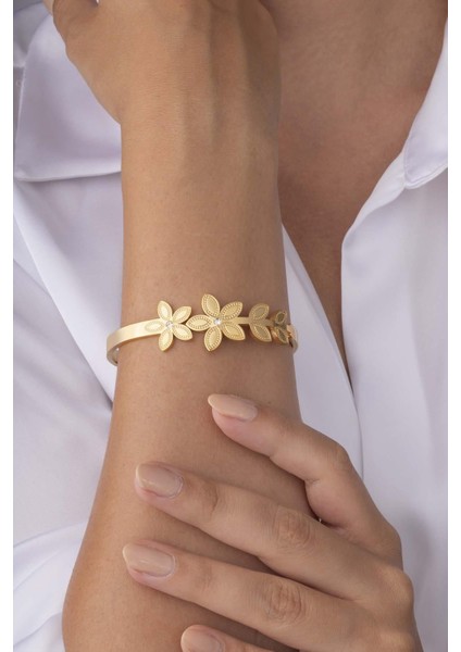 5 Yapraklı Altın Kaplama Kadın Çelik Kelepçe Bileklik