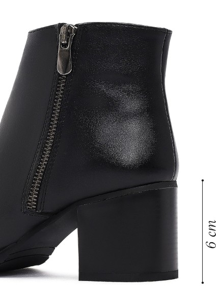 Kadın Siyah Fermuarlı Kalın Topuklu Bot 25WFE250318 fiyatları