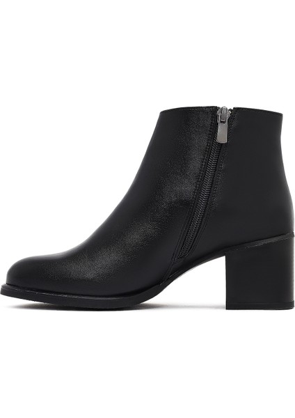 Kadın Siyah Fermuarlı Kalın Topuklu Bot 25WFE250318 fırsatları
