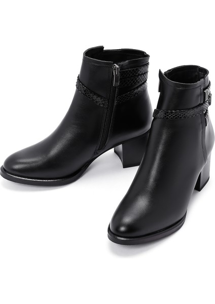 Kadın Siyah Fermuarlı Kalın Topuklu Bot 25WFE250418 modelleri