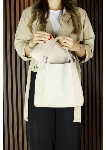 Bej Hakiki Dana Süet Manyetik Kapaklı Büyük Boy Günlük Omuz Çantası ve Askılı El Çantası modelleri