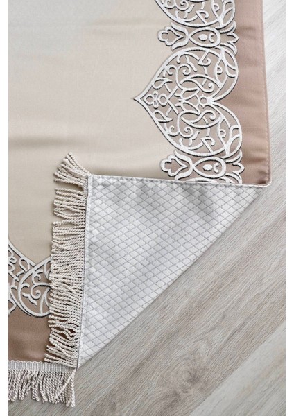 Astarlı Lüks Çeyizlik Seccade S1022 Bej fırsatları