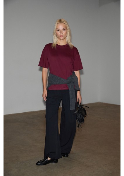 Jemmy Kadın %100 Organik Pamuk Relaxed Fit Yırtmaçlı Yuvarlak Yakalı Bordo T-Shirt fırsatları