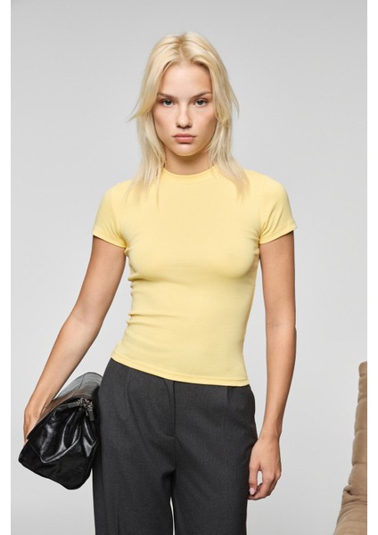 HOPEWELL Kadın Yuvarlak Yaka Örme Slim Fit Sarı T-Shirt