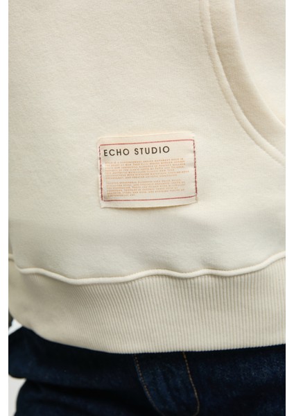 CLARIE Kadın Organik Pamuklu Oversize Kanguru Cepli Kapüşonlu Ekru Sweatshirt modelleri