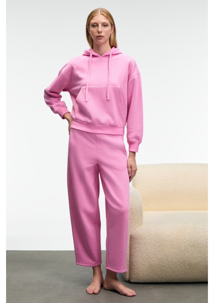 SELENE Kadın Kapüşonlu Kangru Cepli Regular Fit Pembe Sweatshirt indirimleri