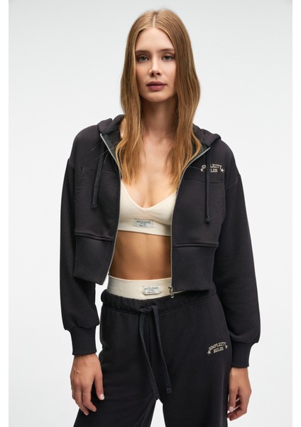 ELARA Kadın Metal Fermuarlı Nakışlı Kapüşonlu Crop Antrasit Sweatshirt