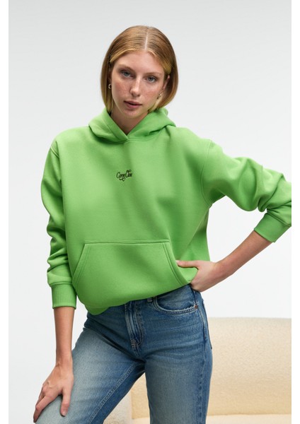 MELUREA Kadın Nakışlı Kapüşonlu Comfort Fit Fıstık Yeşili Sweatshirt