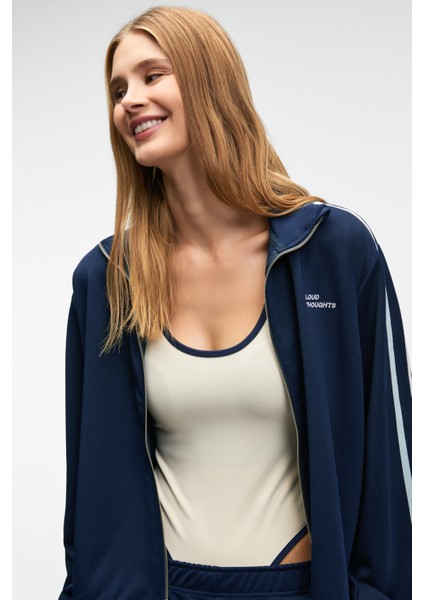 ZINNIE Kadın Regular Nakış Ve Yan Şerit Detaylı Metal Fermuarlı Dik Yaka Lacivert Ceket modelleri