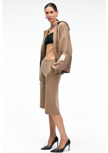 ELPIHRA Kadın Oversize Beli Lastikli Çift Cepli Vizon Şort & Bermuda fırsatları