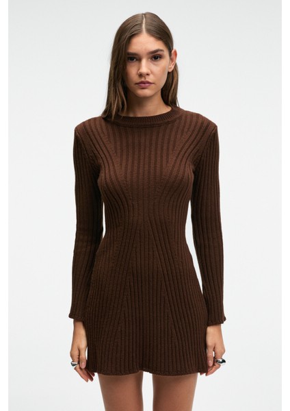 ENCANTO Kadın Yuvarlak Yaka Çizgi Desenli Slim Fit Kahverengi Elbise indirimleri