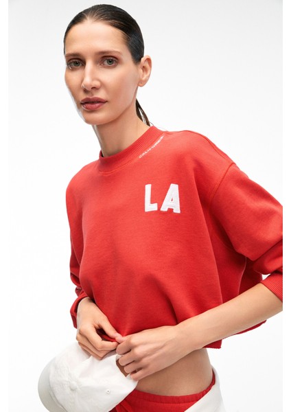 DELYRA Kadın Bisiklet Yaka Rahat Kesim Nakış Detaylı Kırmızı Sweatshirt fırsatları