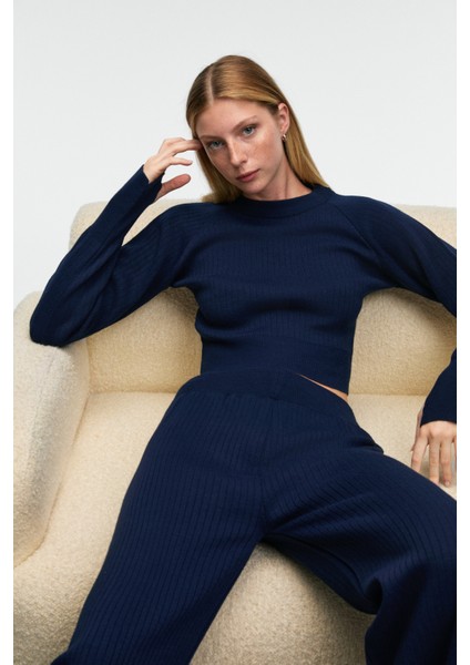 MARIPOSA Kadın Yuvarlak Yaka Çizgi Desenli Crop Geniş Paça Triko Lacivert Alt-Üst Takım