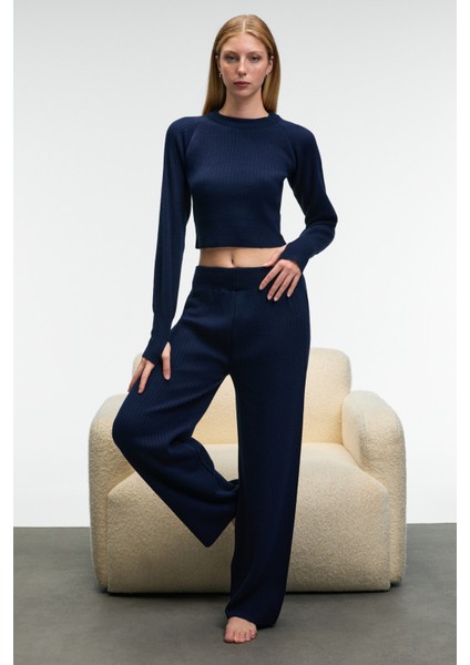 MARIPOSA Kadın Yuvarlak Yaka Çizgi Desenli Crop Geniş Paça Triko Lacivert Alt-Üst Takım modelleri