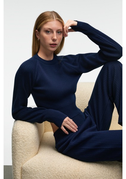 MARIPOSA Kadın Yuvarlak Yaka Çizgi Desenli Crop Geniş Paça Triko Lacivert Alt-Üst Takım indirimleri