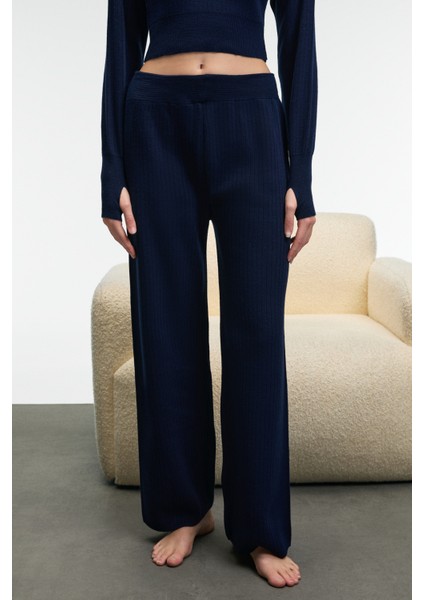 MARIPOSA Kadın Yuvarlak Yaka Çizgi Desenli Crop Geniş Paça Triko Lacivert Alt-Üst Takım