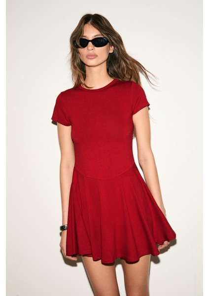 NURVA Kadın Bisiklet Yaka Cap Kol Beli Kesikli Mini Kırmızı Elbise