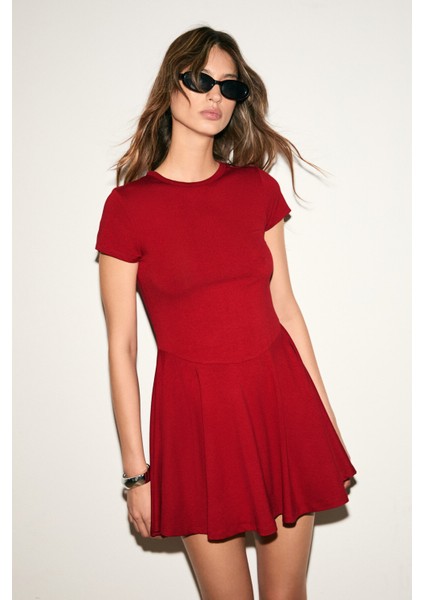 NURVA Kadın Bisiklet Yaka Cap Kol Beli Kesikli Mini Kırmızı Elbise fiyatları