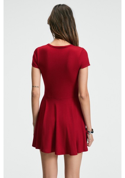 NURVA Kadın Bisiklet Yaka Cap Kol Beli Kesikli Mini Kırmızı Elbise