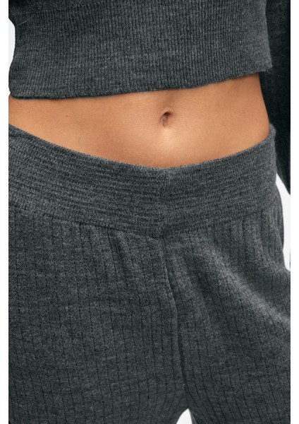 MARIPOSA Kadın Yuvarlak Yaka Çizgi Desenli Crop Geniş Paça Triko Antrasit Alt-Üst Takım