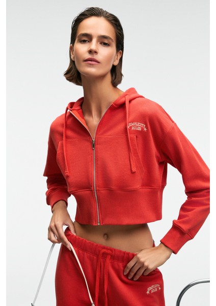 ELARA Kadın Metal Fermuarlı Nakışlı Kapüşonlu Crop Kırmızı Sweatshirt