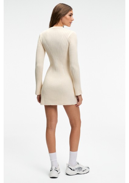 ENCANTO Kadın Yuvarlak Yaka Çizgi Desenli Slim Fit Ekru Elbise