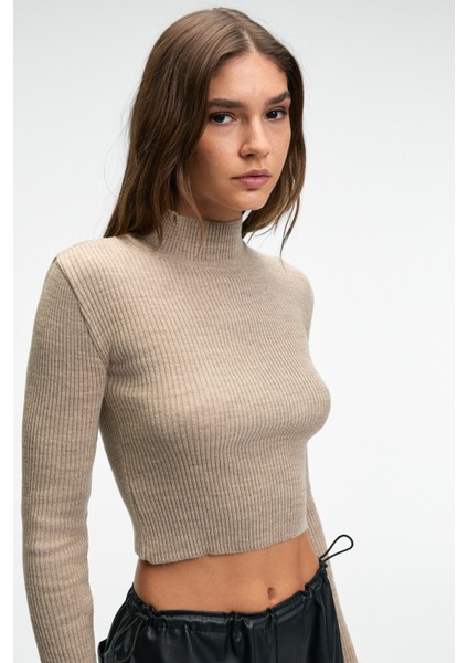 CALIDA Kadın Dik Yaka Fitilli Görünümlü Slim Fit Triko Bej Kazak fiyatları