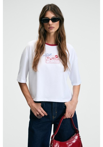 ARMELIA Kadın Bisiklet Yaka Düşük Omuz Önü Baskı Ve Nakış Detaylı Relaxed Beyaz T-Shirt fiyatları