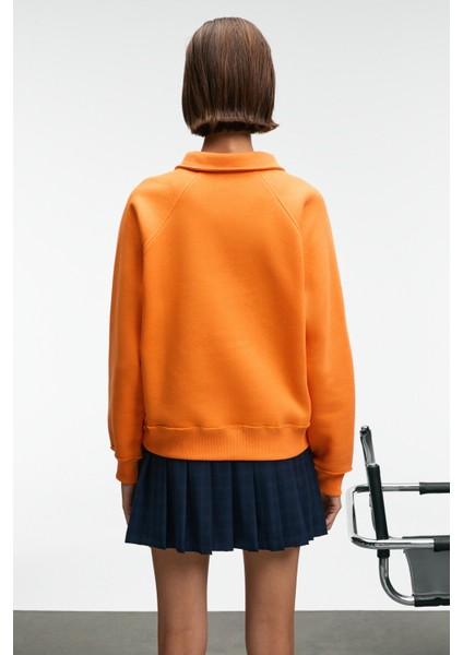 CAMIREL Kadın Polo Yaka Düğmeli Nakış Detaylı Reglan Kol Comfort Fit Turuncu Sweatshirt