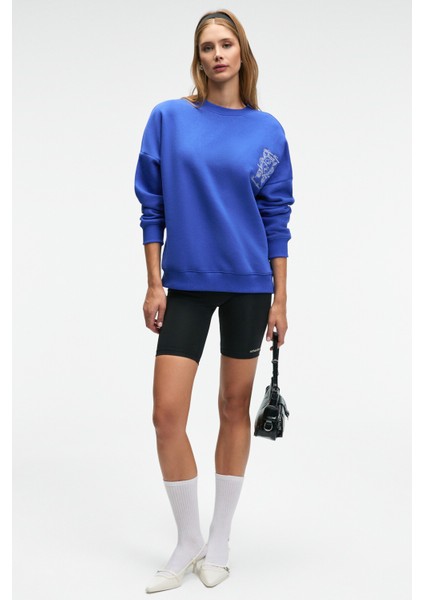 AUDRA Kadın Oversize Yuvarlak Yaka Nakış Detaylı Mavi Sweatshirt fırsatları