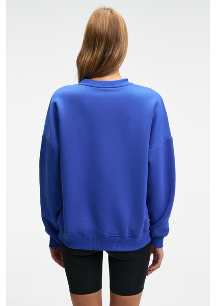 AUDRA Kadın Oversize Yuvarlak Yaka Nakış Detaylı Mavi Sweatshirt