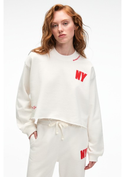 DELYRA Kadın Bisiklet Yaka Rahat Kesim Nakış Detaylı Ekru Sweatshirt