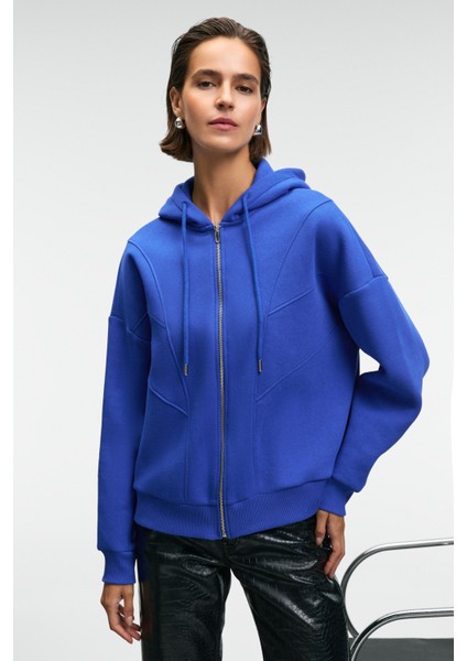 VYSELLE Kadın Önü Kesikli Metal Fermuarlı Kapüşonlu Etiket Detaylı Oversize Mavi Sweatshirt modelleri
