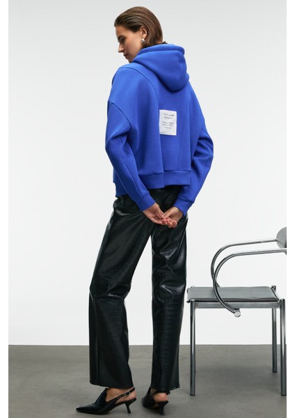 VYSELLE Kadın Önü Kesikli Metal Fermuarlı Kapüşonlu Etiket Detaylı Oversize Mavi Sweatshirt indirimleri
