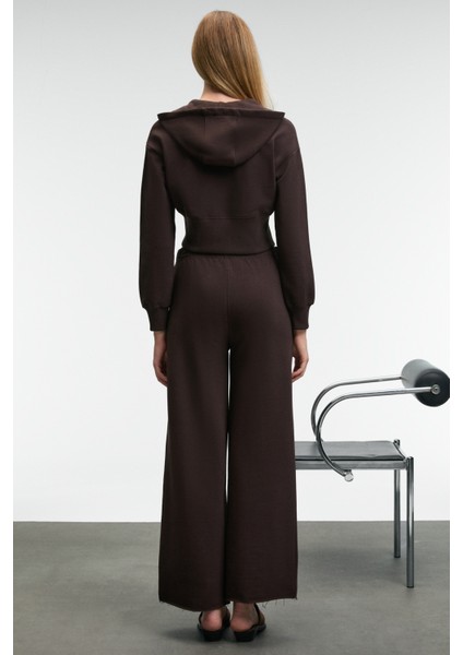 ELARA Kadın Metal Fermuarlı Nakışlı Kapüşonlu Crop Koyu Kahverengi Sweatshirt