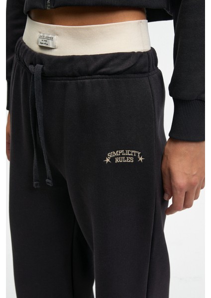 MORVELLA Kadın Nakışlı Regular Fit Antrasit Eşofman Altı modelleri