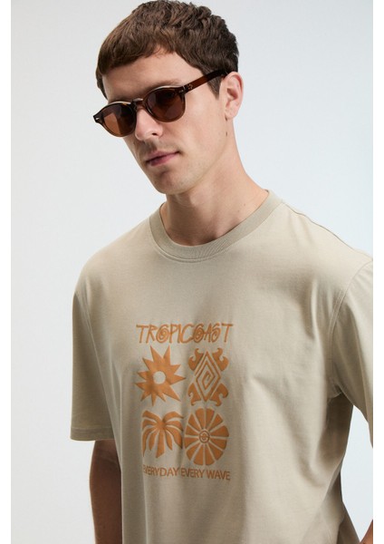 SWEET Erkek %100 Pamuk Oversize Fit Baskılı Kısa Kollu Yuvarlak Yakalı Taş Rengi T-Shirt fiyatları